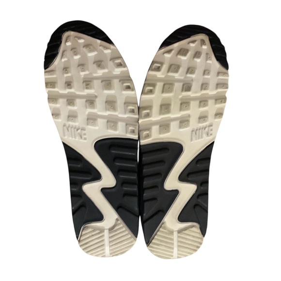 Men’s Nike Air Max Sneakers in Navy Blue and Yellow - Picture 4 of 7